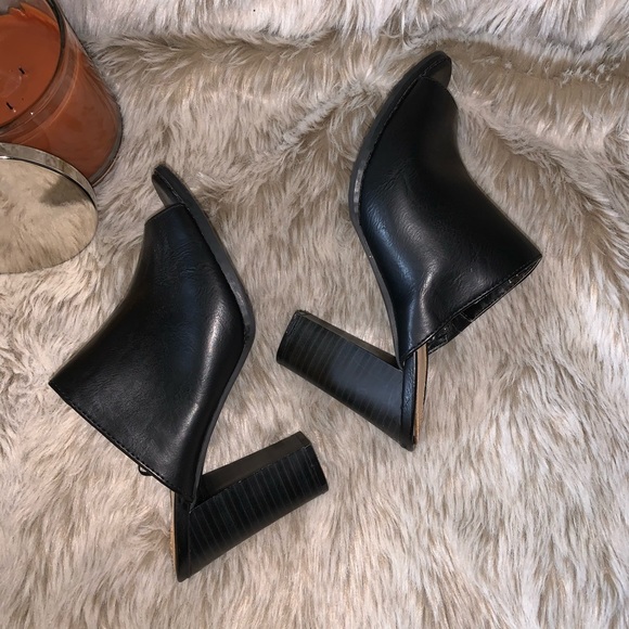 🦋Express Black Open Toe Mules - Picture 5 of 6